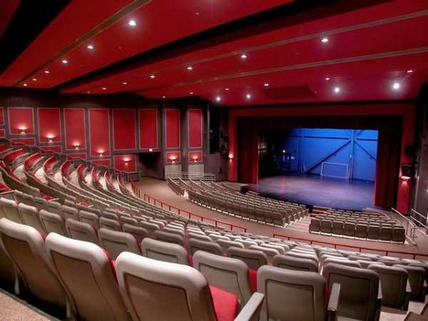 Burnaby School District – Khối Trường Trung Học đầy danh tiếng tại Canada