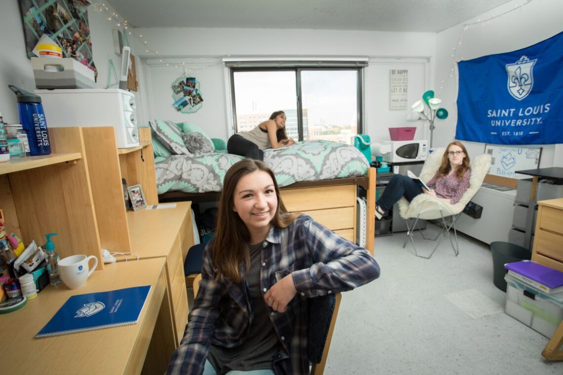 SAINT LOUIS UNIVERSITY – TRƯỜNG ĐẠI HỌC TƯ THỤC ĐÀO TẠO STEM DANH GIÁ TẠI MỸ