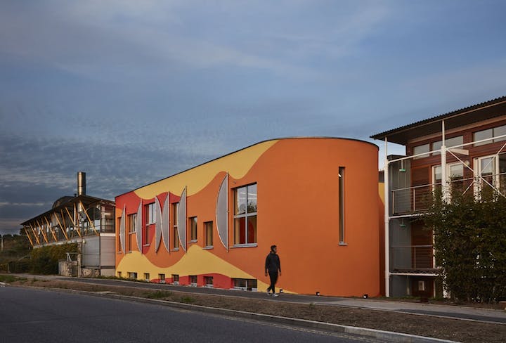 Điểm đến trong mơ của sinh viên khối ngành nghệ thuật Anh Quốc mang tên Arts University Bournemouth