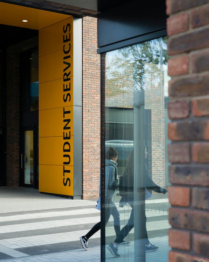 Điểm đến trong mơ của sinh viên khối ngành nghệ thuật Anh Quốc mang tên Arts University Bournemouth