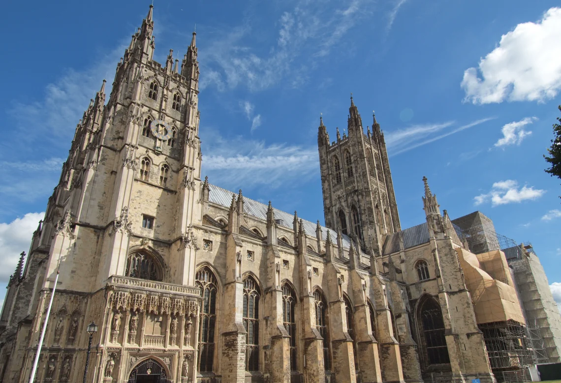 Tổng quan về Canterbury Christ Church University – trường Đại học Công lập tại Anh Quốc