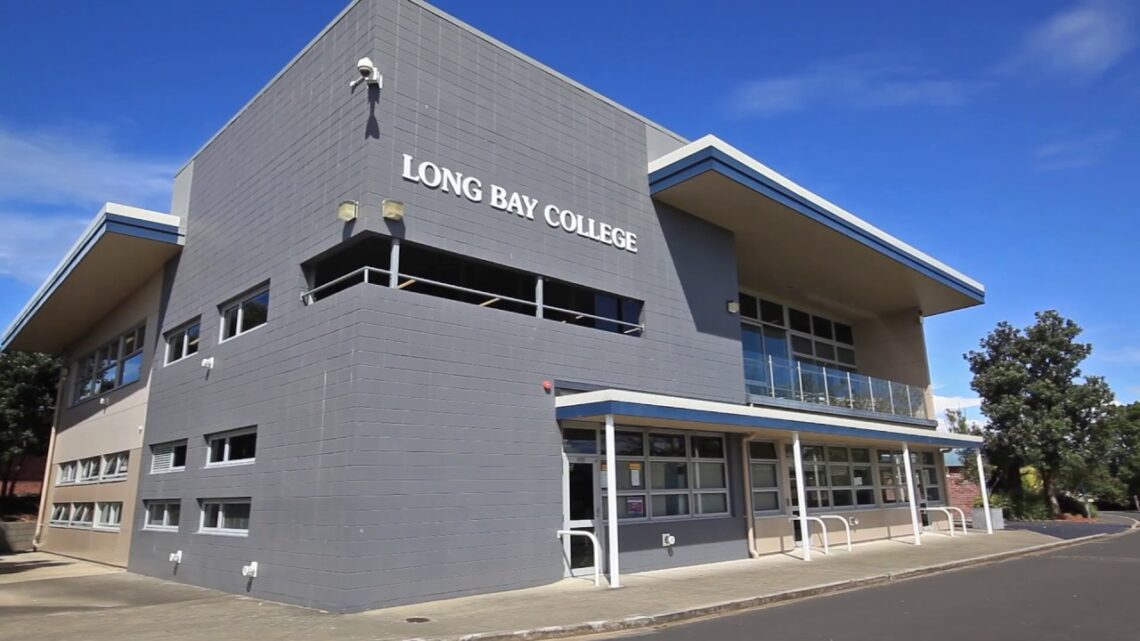 Long Bay College